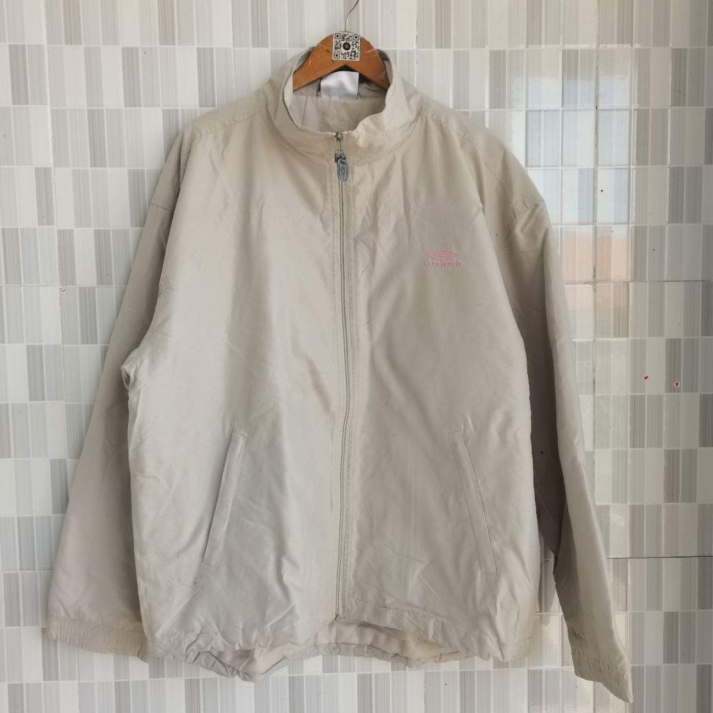 A483. VINTAGE TRACK TOP UMBRO SIZE XL WARNA CREAM  PRELOVED