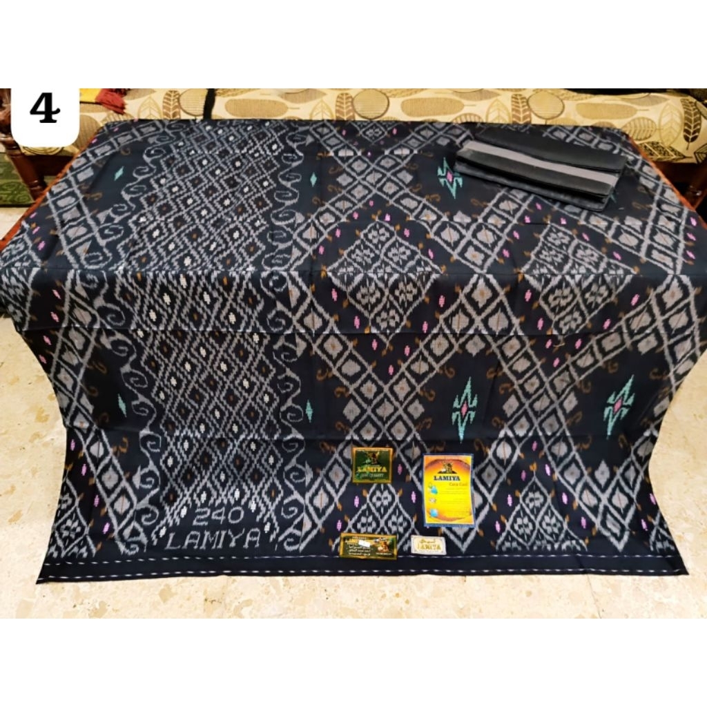 Sarung LAMIYA 240 MS Sutra 50 Motif Kawung Songket