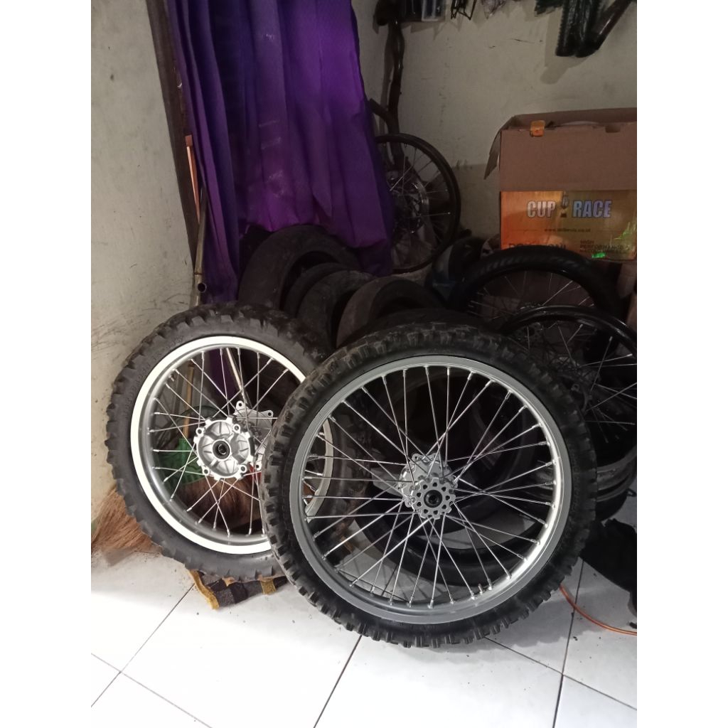 velg crf original 18 21