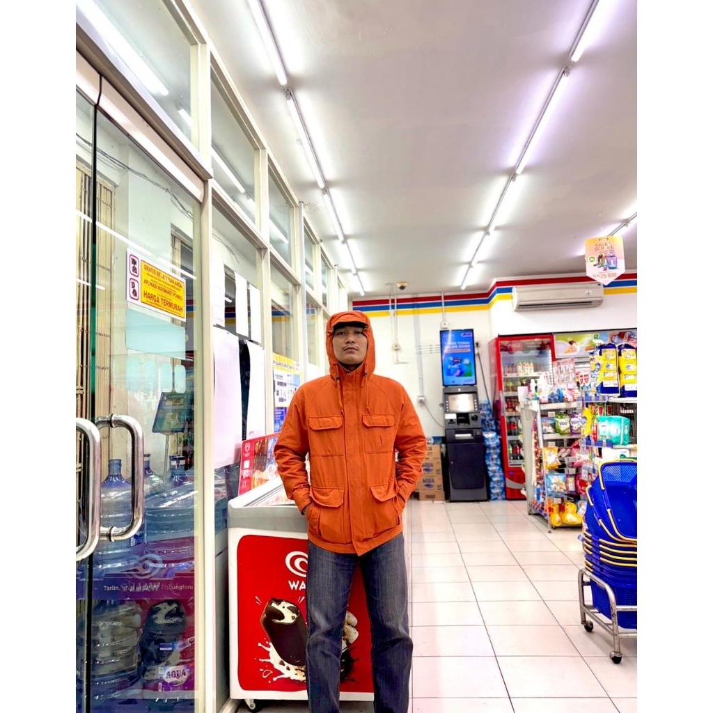 PARKA MOUNTAIN UNIQLO