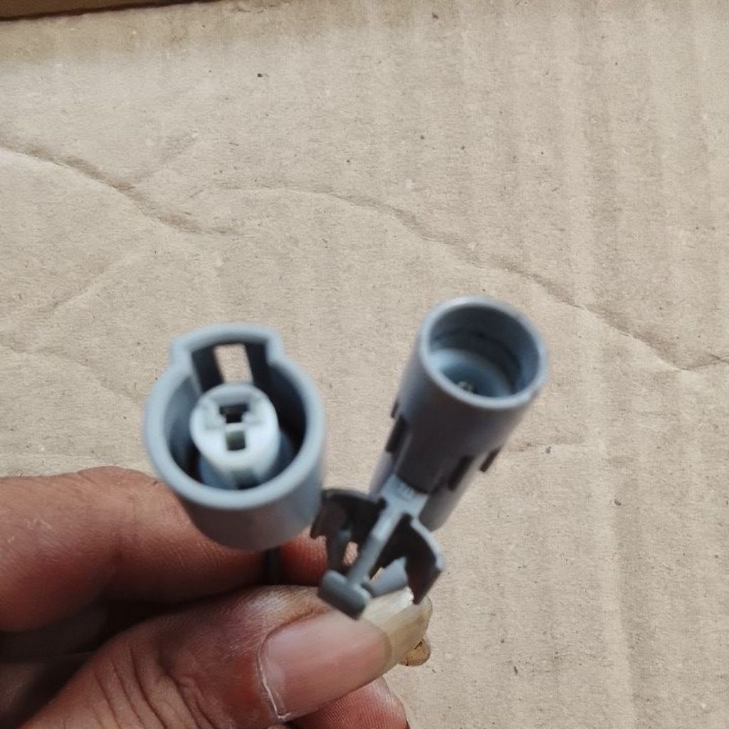 Socket soket dinamo AC mobil male fimale original