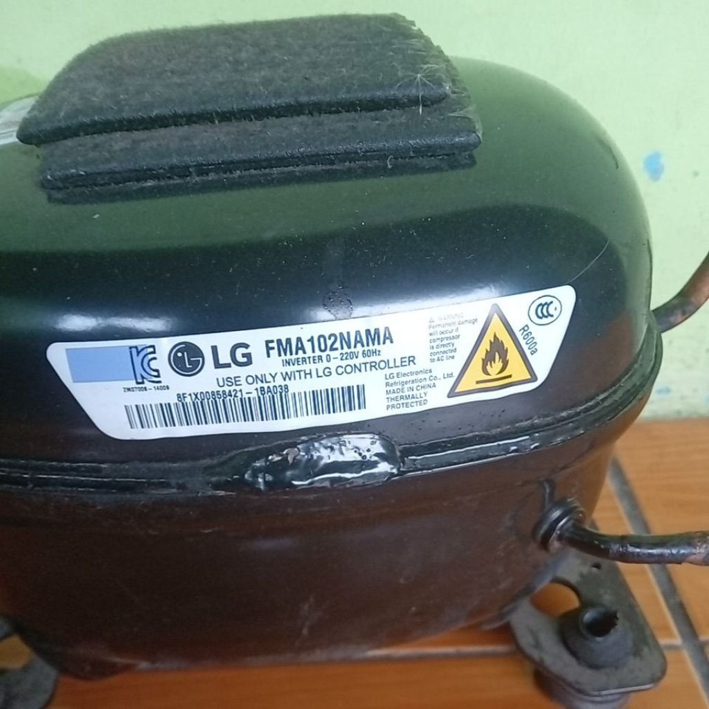 KOMPRESOR KULKAS INVERTER LG LINIER FMA102NAMA ORI CABUTAN