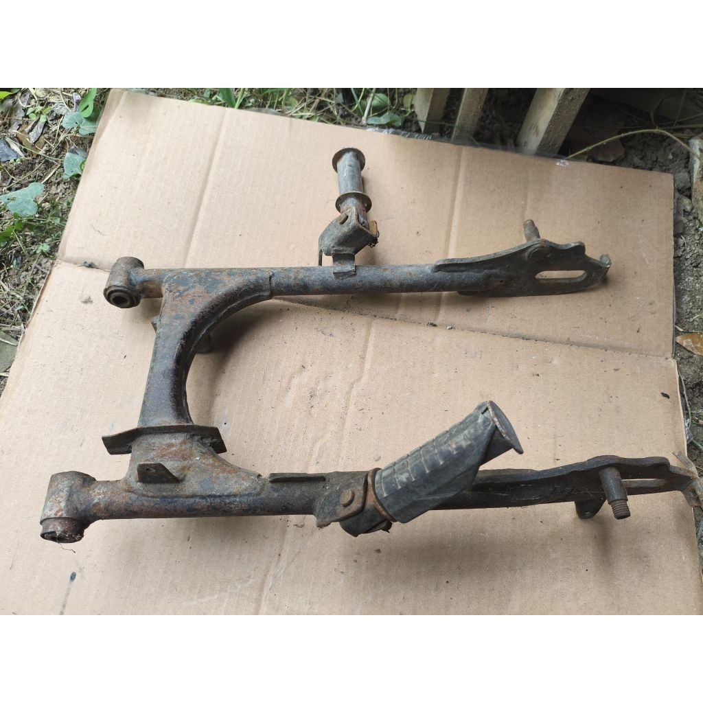 Sapitan Belakang Win 100 Original Seken | Dudukan Belakang Honda Win | Bracket Rangka Belakang Win 1