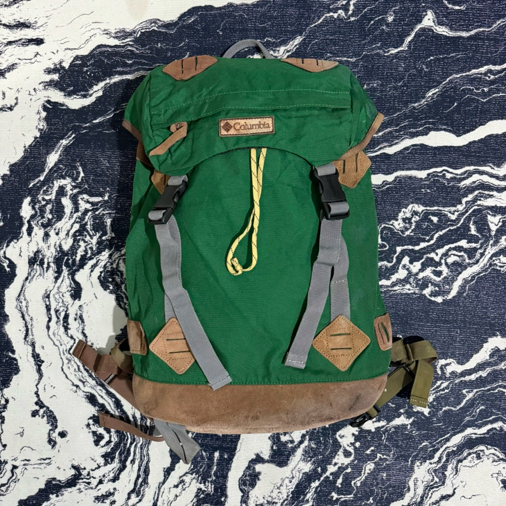 Columbia cow leather backpack green