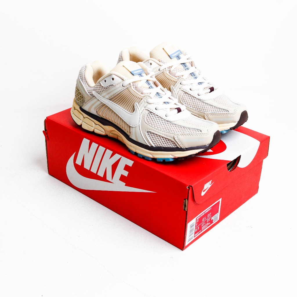 Nike Zoom Vomero 5 Oatmeal