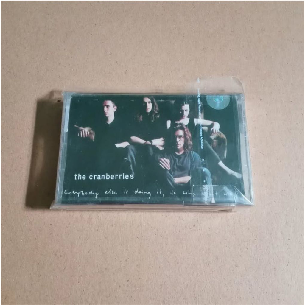 The Cranberries - Everybody Else Is Doing It, So Why Can't We? Kaset