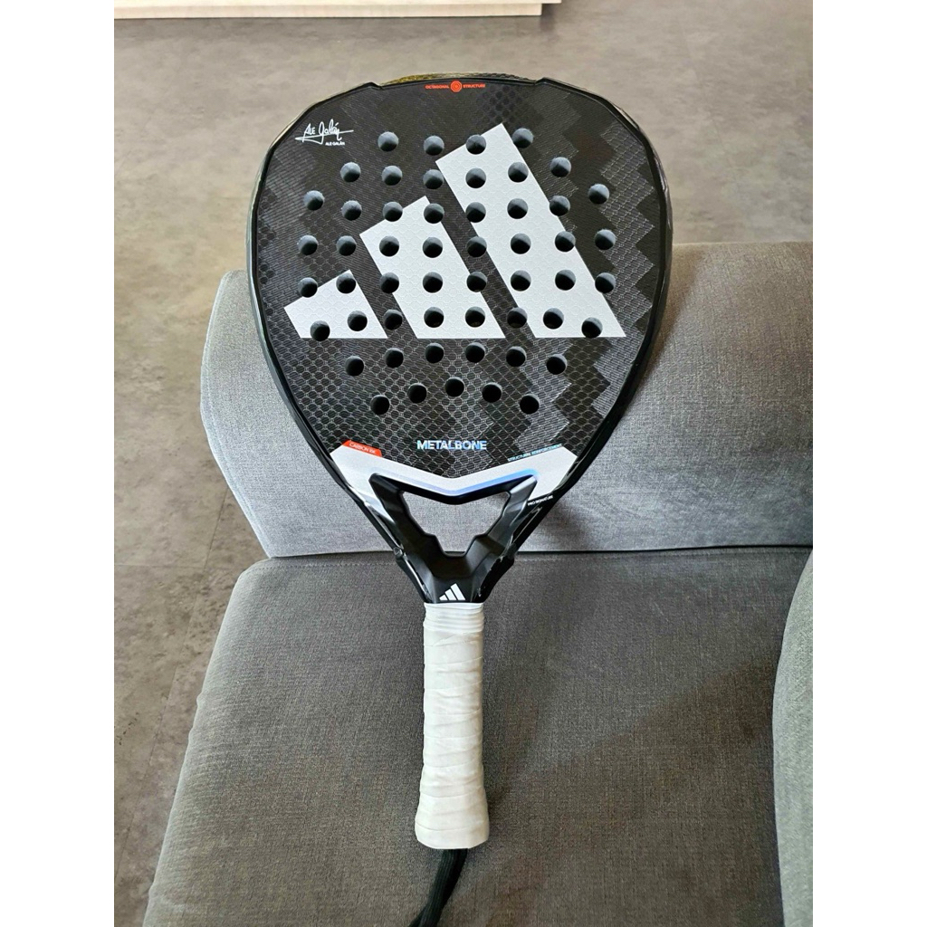 Adidas Metalbone 3.4 2025 Raket Padel second (preloved)