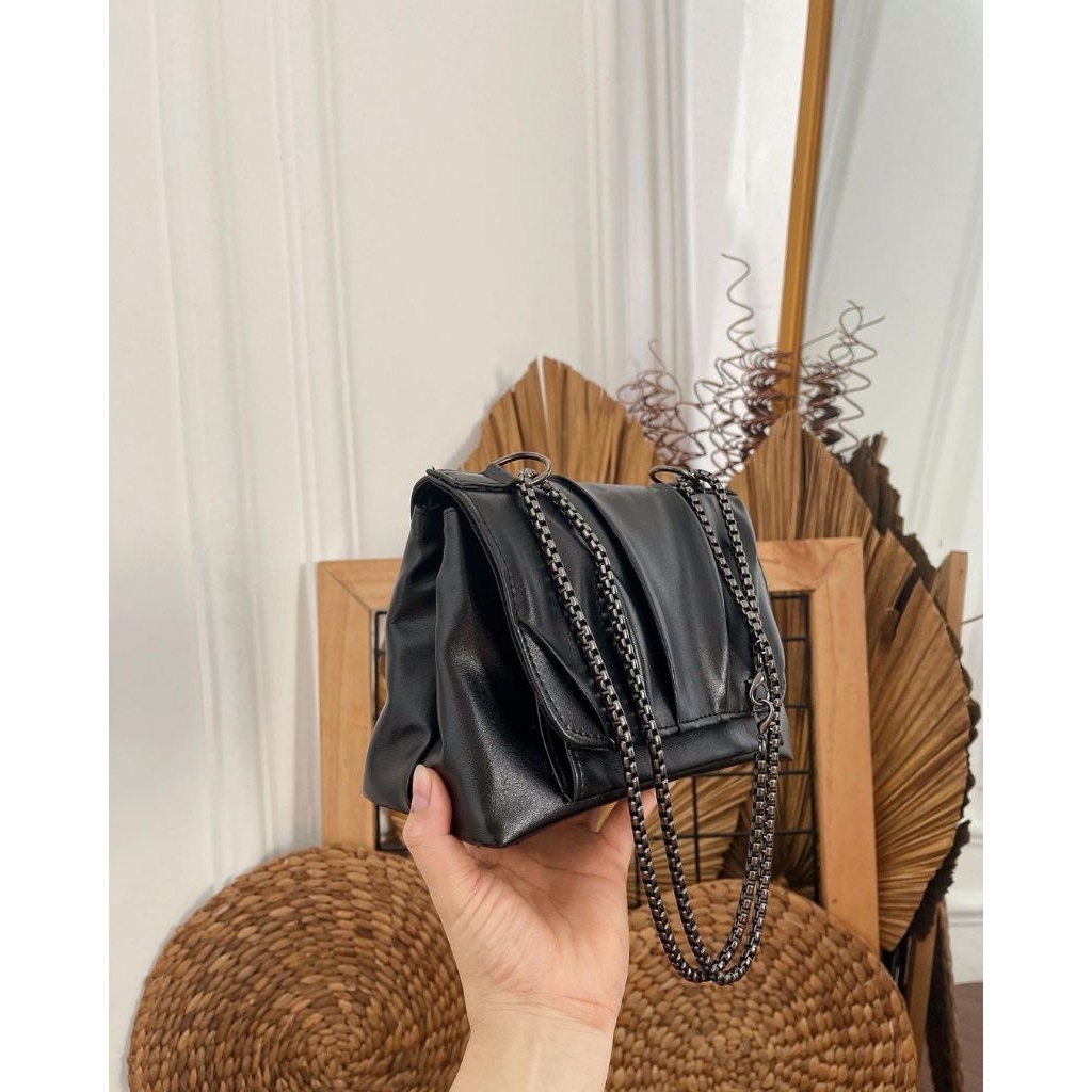 RUFFLE BAG RANTAI