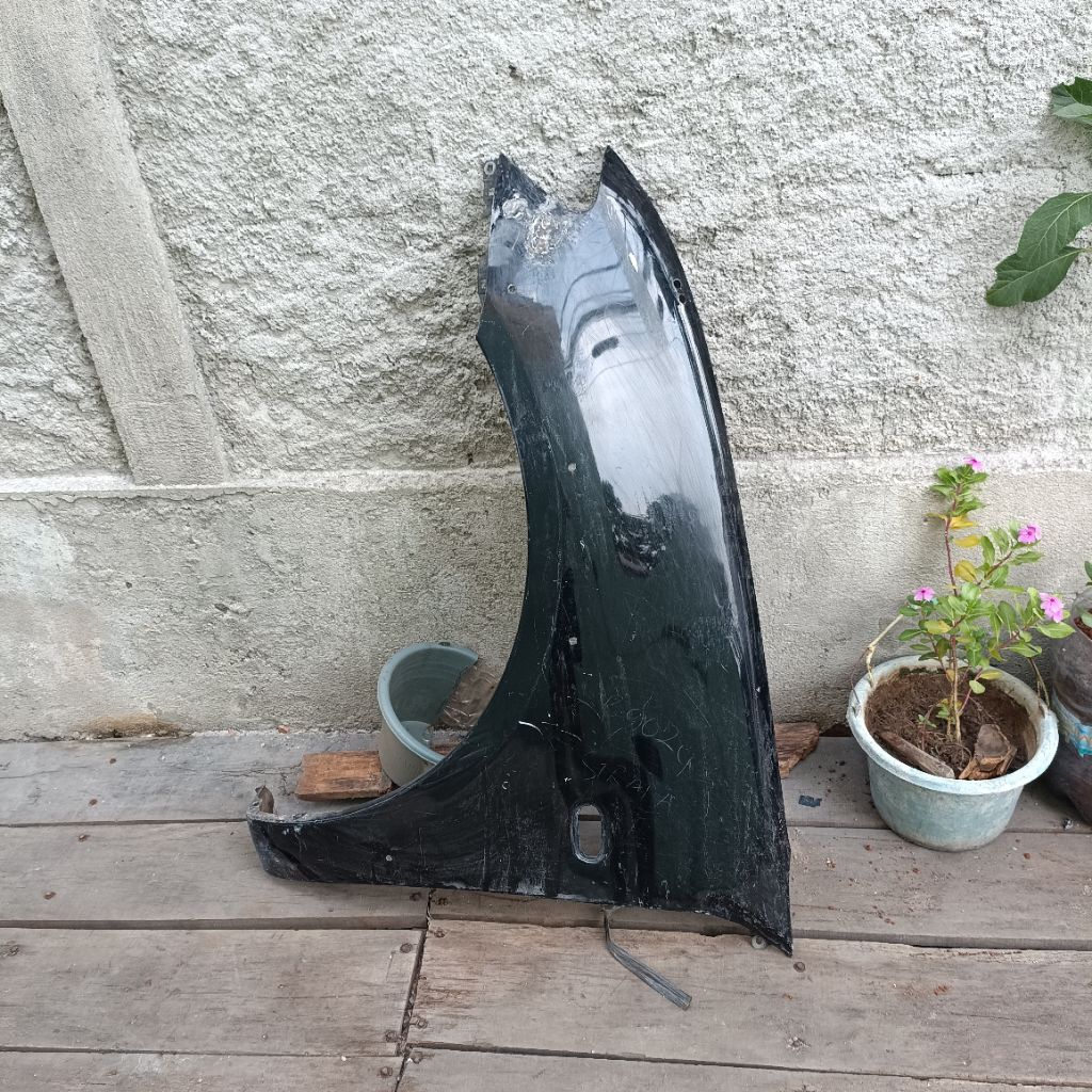 fender kiri pajero sport lama old 2012