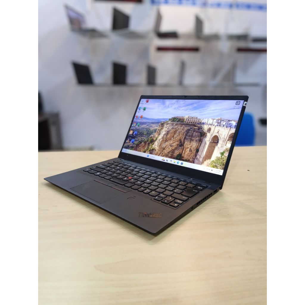 Lenovo ThinkPad X1 Carbon Gen 6th