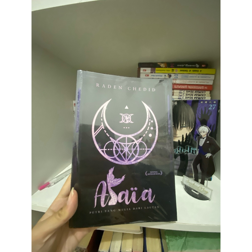 PRELOVED NOVEL ALAIA 1