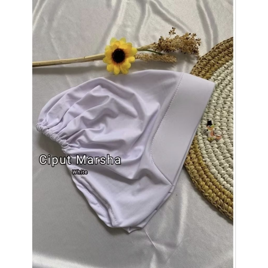 CIPUT PET ANTEM, DALAMAN JILBAB MARSHA