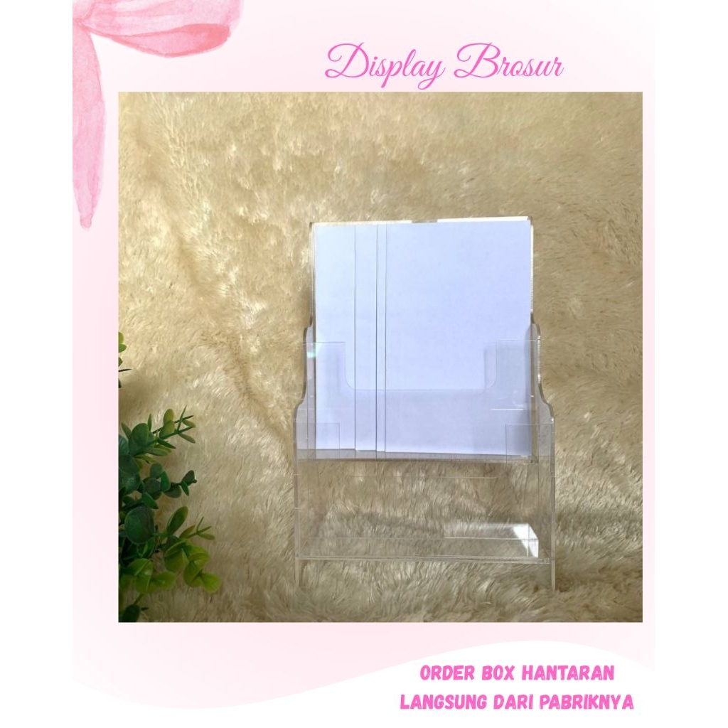 Display brosur akrilik | rak brosur lipat 2 susun | akrilik standing brosur tebal 2mm