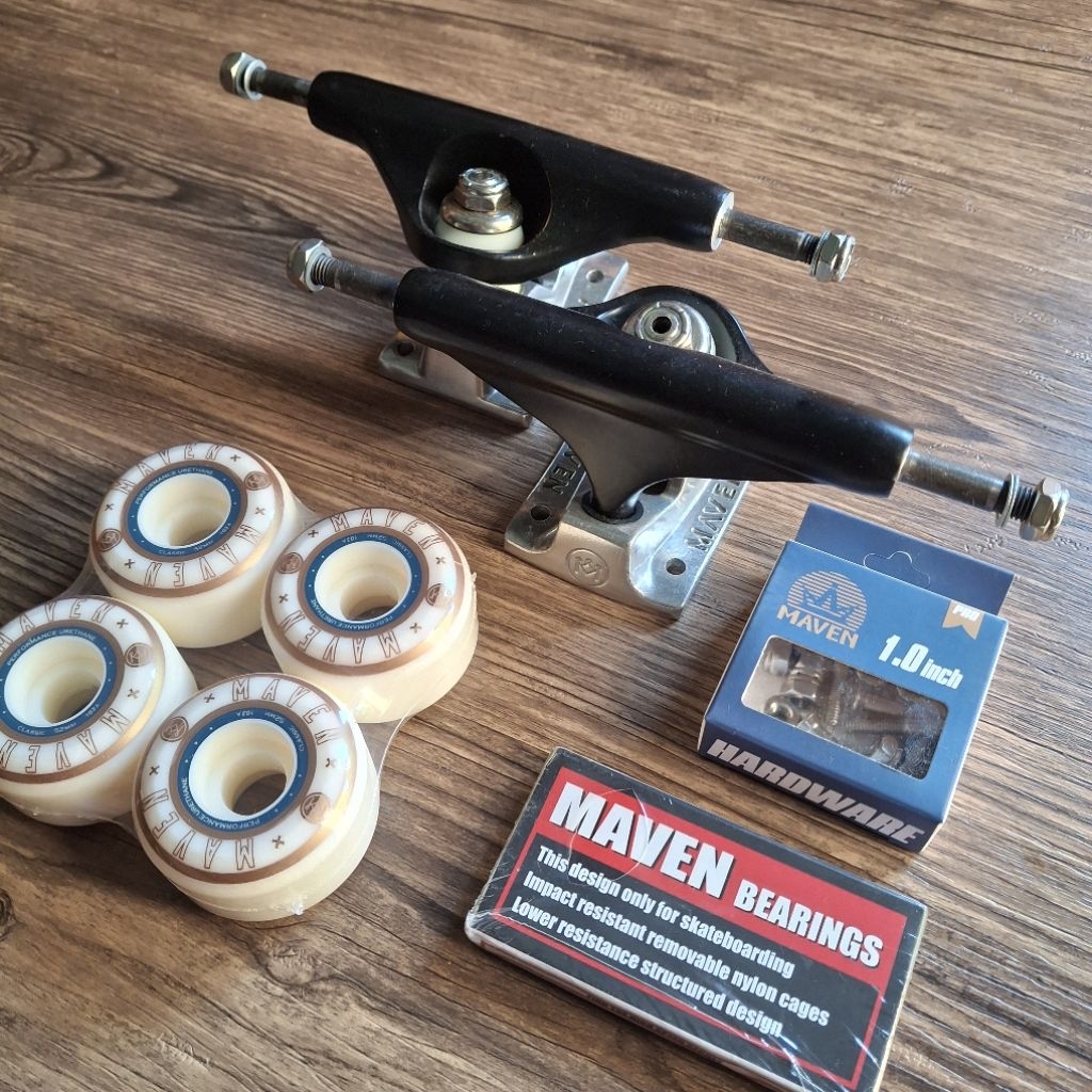 Maven Trucks Set