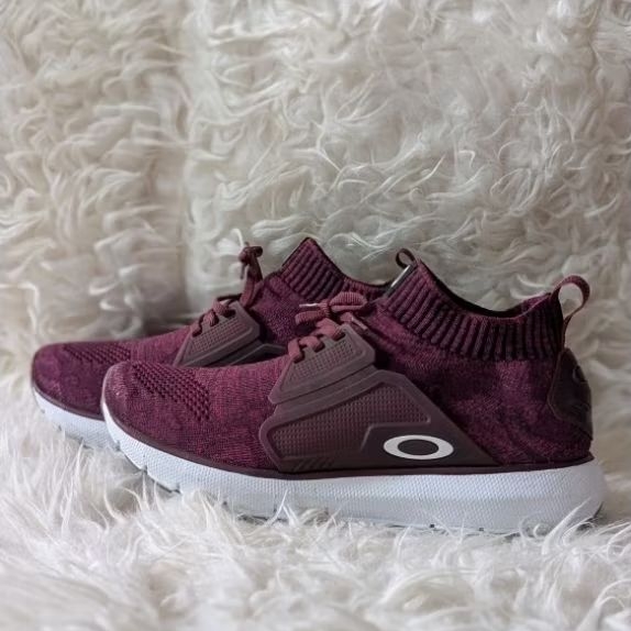 Sepatu Original Oakley Stride Running Sneakers Sz 40,5