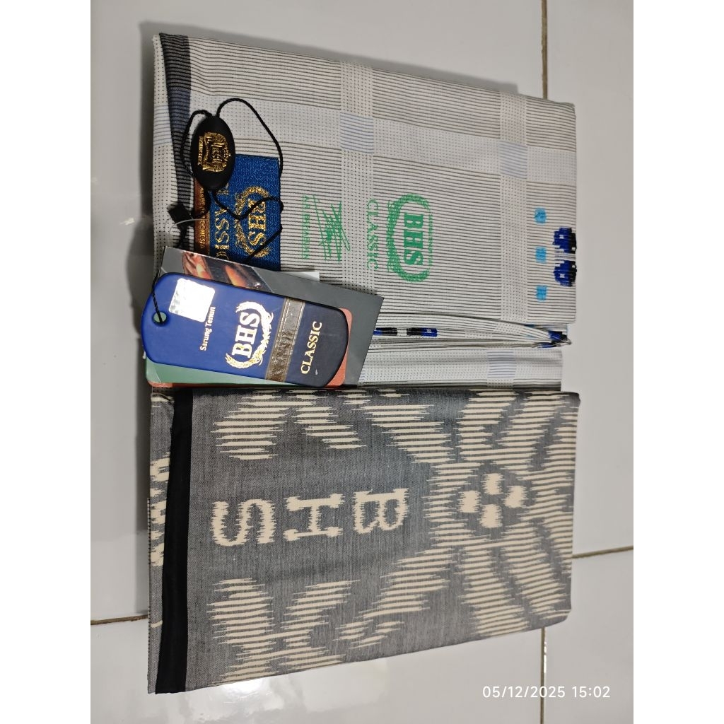 Sarung BHS Classic Gold SKT DAM Putih Tanda Tangan jadul