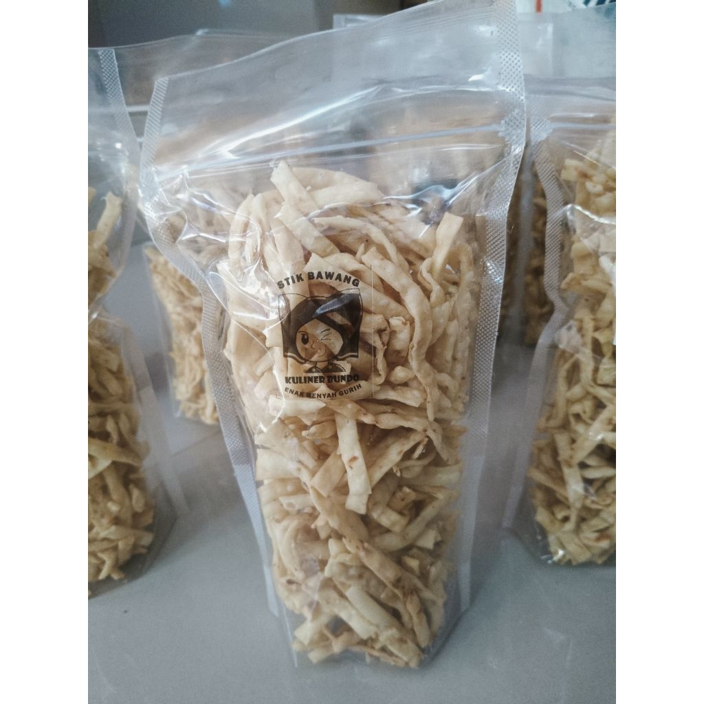 stik bawang gurih renyah