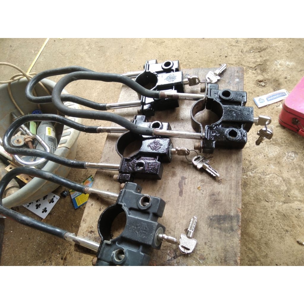 kunci ganda Astrea grand prima bekas bawaan motor honda