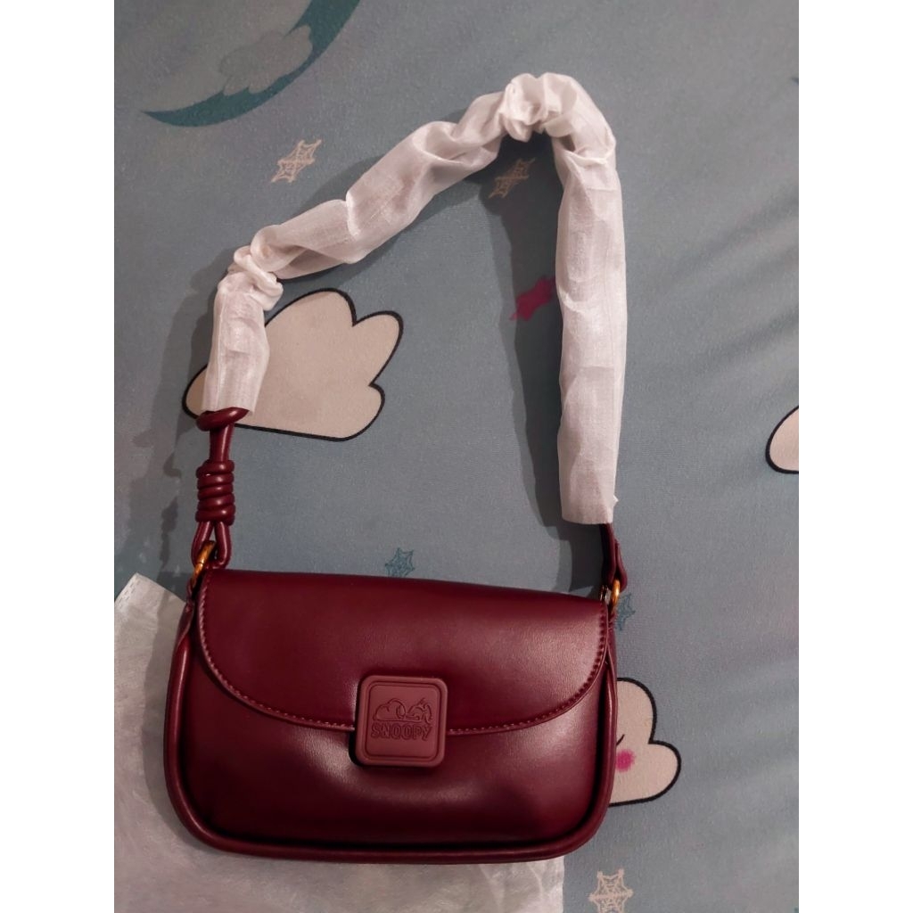 Tas Snoopy wine ori