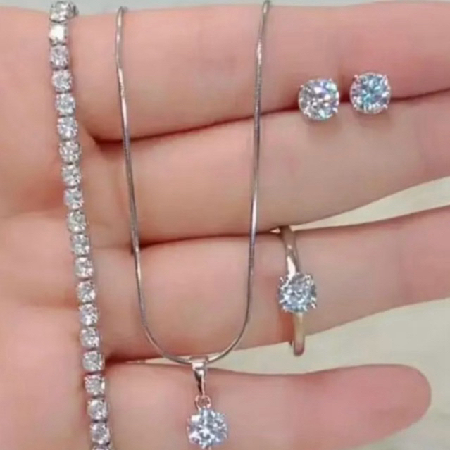 SET PERHIASAN LENGKAP SILVER PERMATA TITANIUM