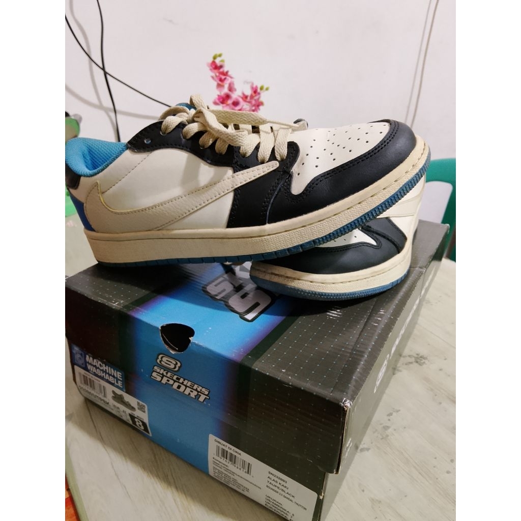 Sepatu Nike jordan bekas