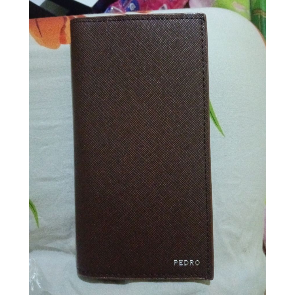 dompet panjang pria Pedro warna coklat