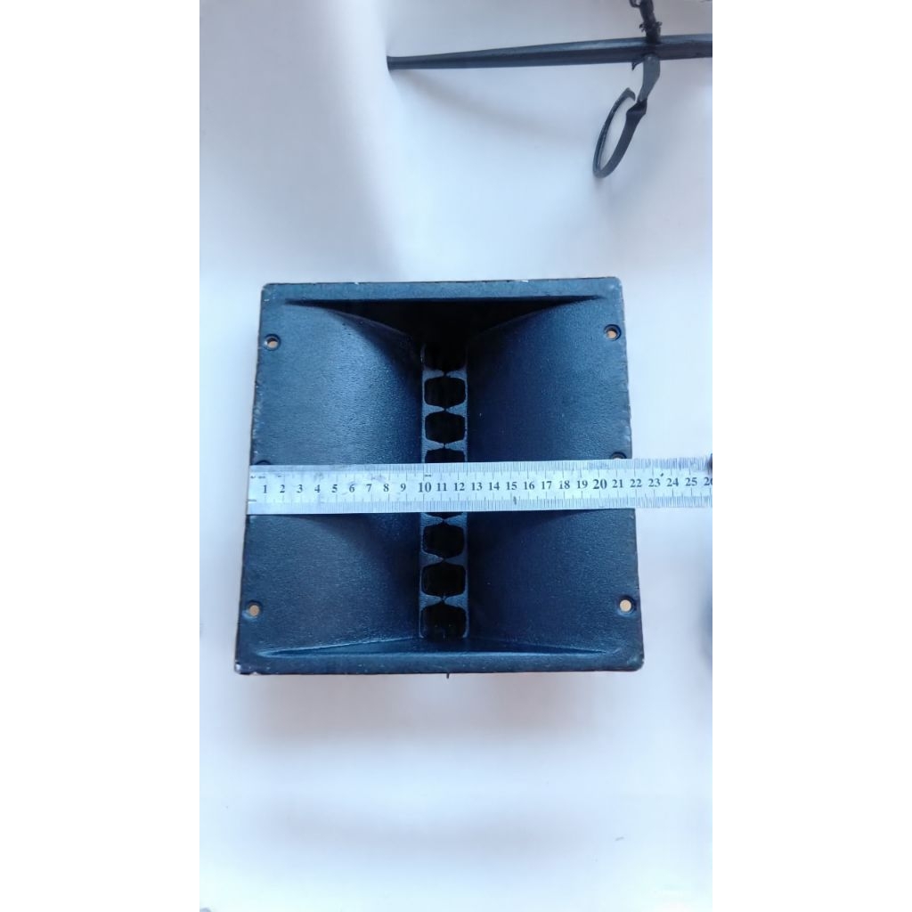 HORN TWEETER LINE ARRAY HARMONIKA 22X23 DRAT BAUT 1-3IN