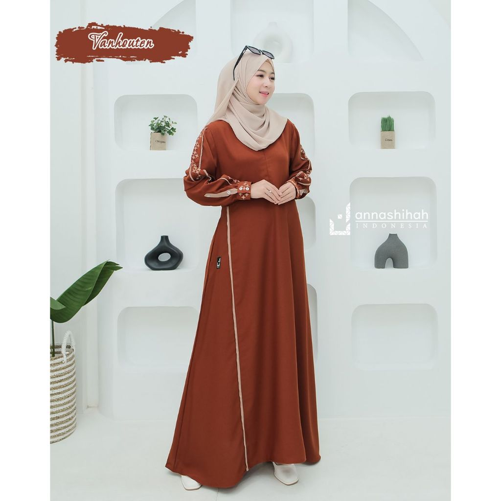 Gamis Bordir Lessy Annasihah Bahan Yoris Premium