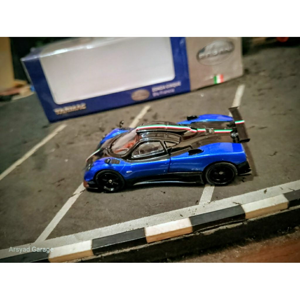 Diecast Tarmac Pagani Zonda Cinque Blu Francia Merintis