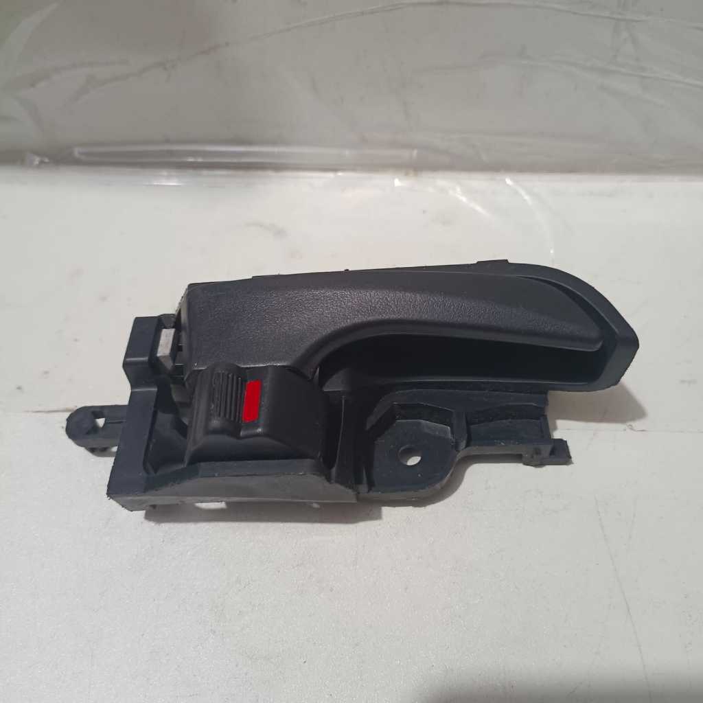Gagang Pintu Interior Depan Kanan untuk Toyota Avanza 2017 Hitam - car