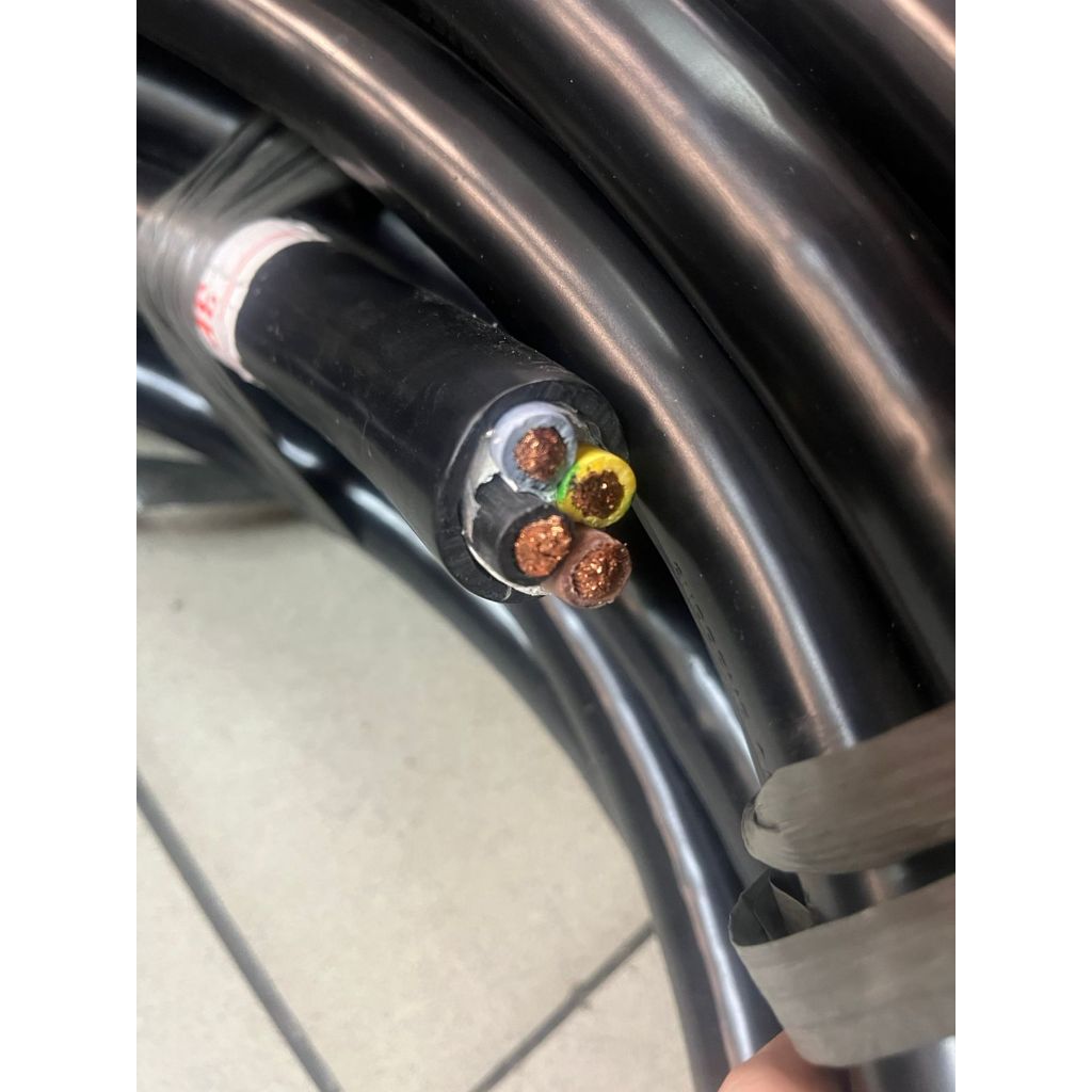 Kabel NYYHY / Serabut warna hitam 4X16 Supreme per-meter