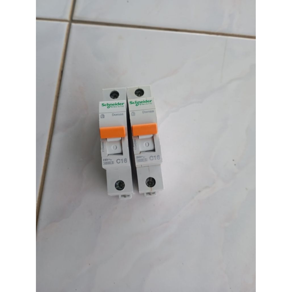 MCB SCHNEIDER C16