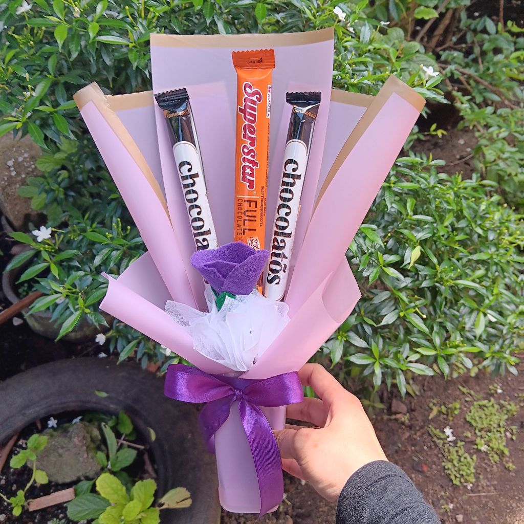 Buket Mini Bunga dan jajan cocok untuk hadiah wisuda/perpisahan/hari guru/hari ibu/hadiah ulta/dll