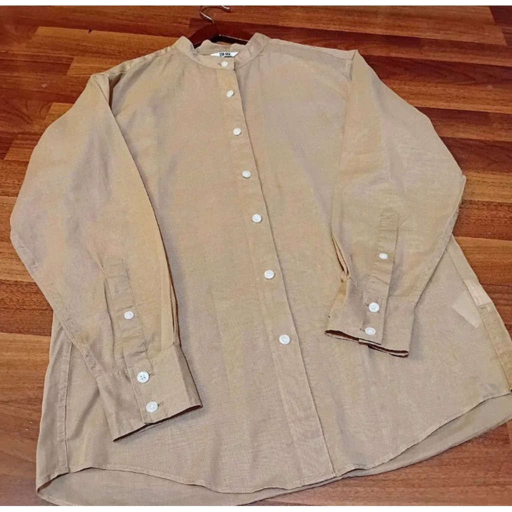 Preloved Blouse Uniqlo Nude Wanita