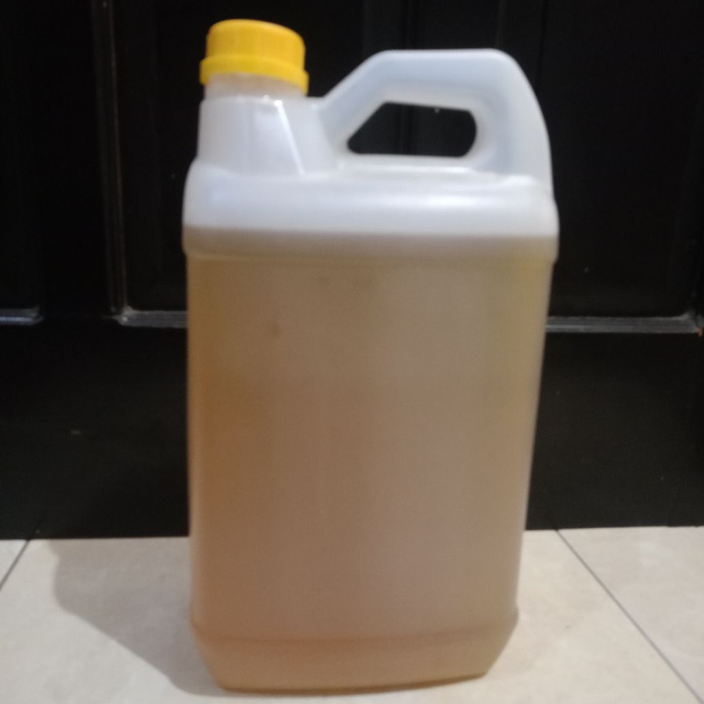 Minyak Curah Jerigen 5 Liter Kualitas CP8 Bening Jernih Hemat
