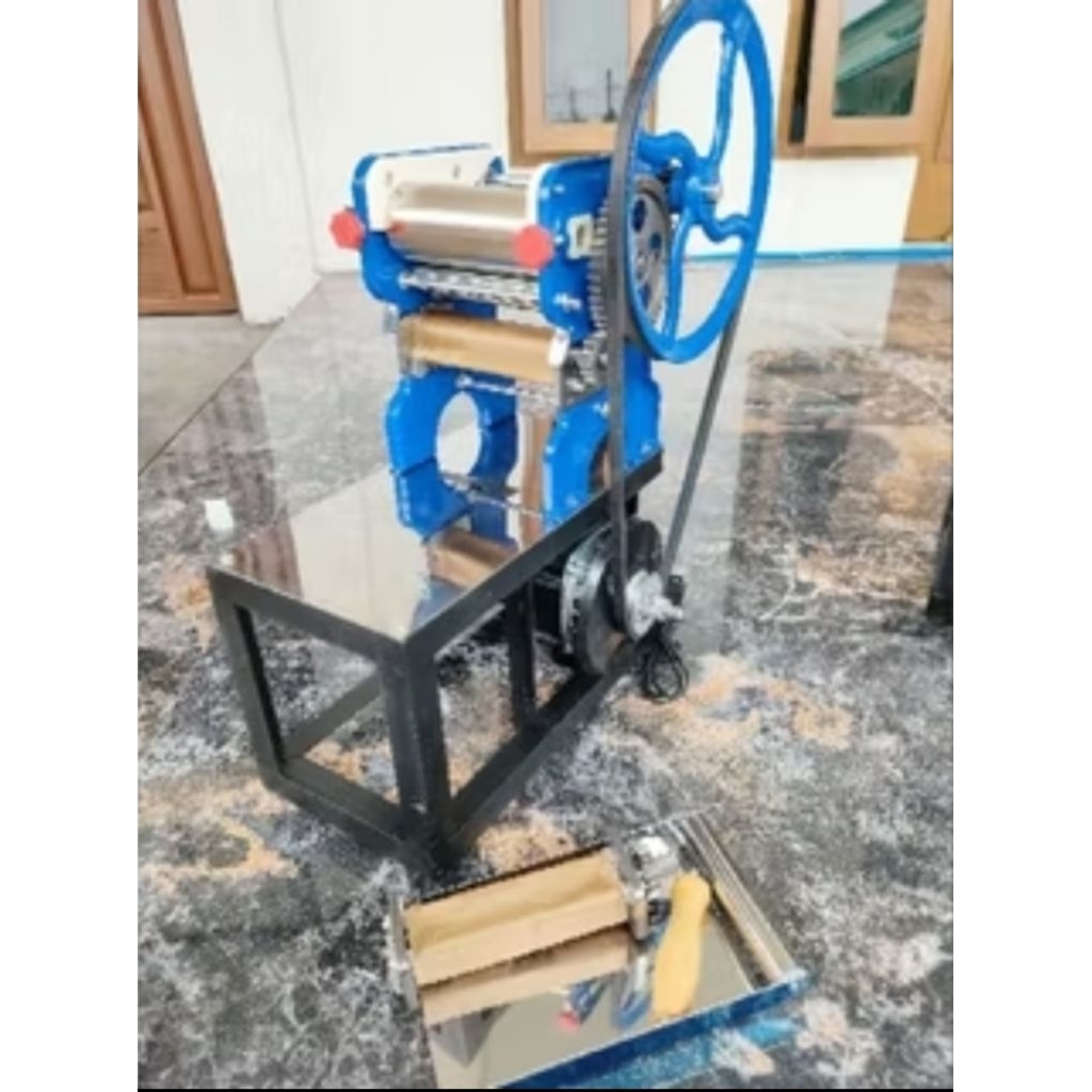 gilingan mie listrik/ membuat kulit pisang molen/ membuat kulit pangsit