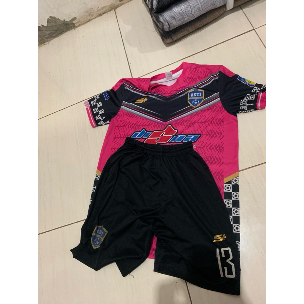 jersey sepak bola