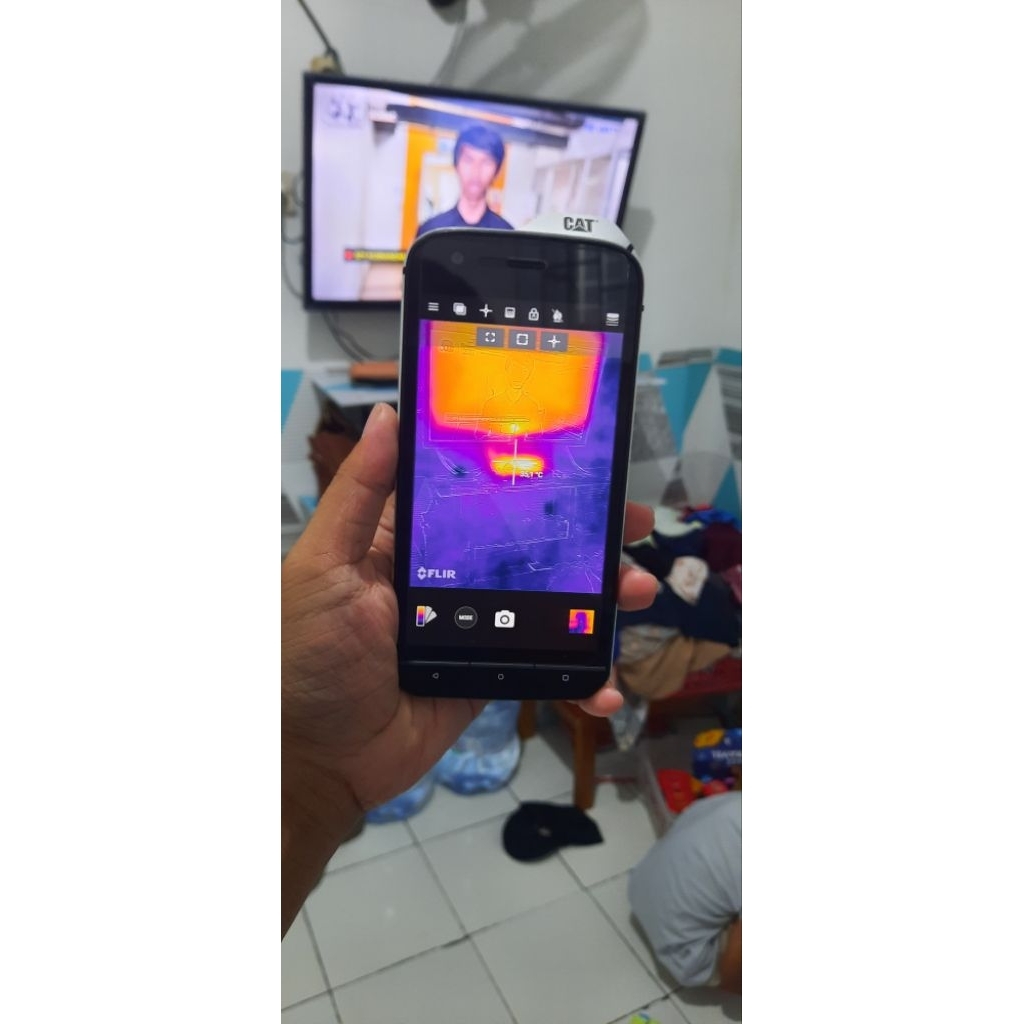 Caterpillar cat s61 thermal camera