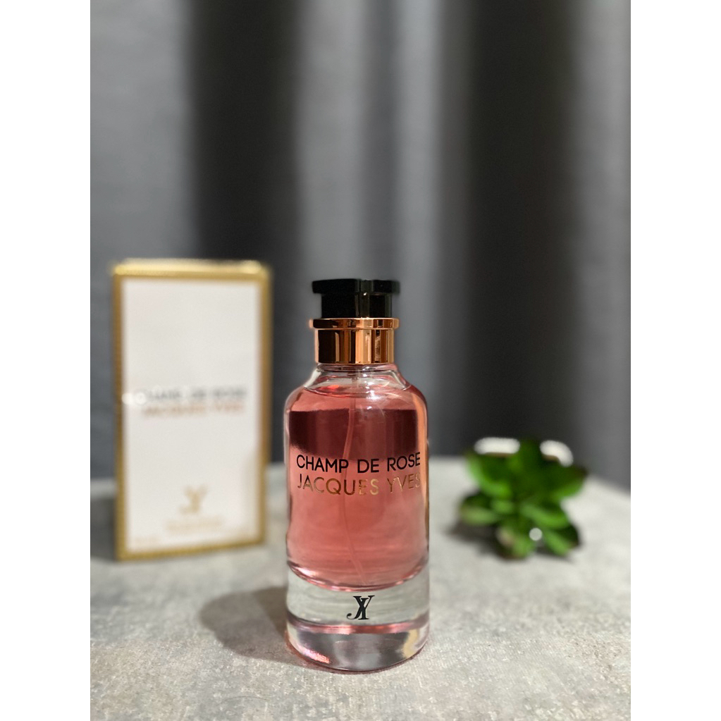 Preloved Champ De Rose Jacques Yves [Like New]