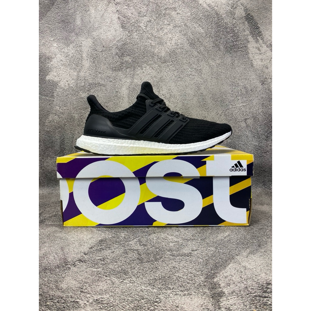 Sepatu Second Original Box Adidas Ultraboost Black White  Size 43 1/3