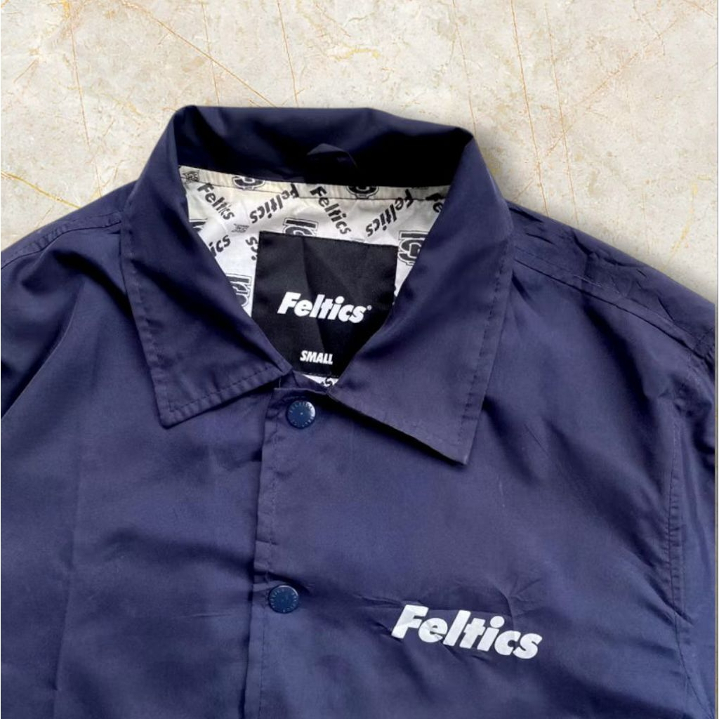 Winbreakers Coach Jacket FELTICS - SECONDHEAND