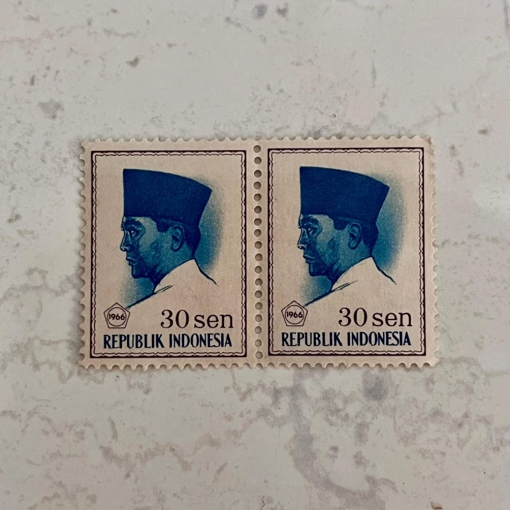 [Set 2 Lembar] Perangko Indonesia Kuno 30 Sen Soekarno 1966 Mint - Stamp