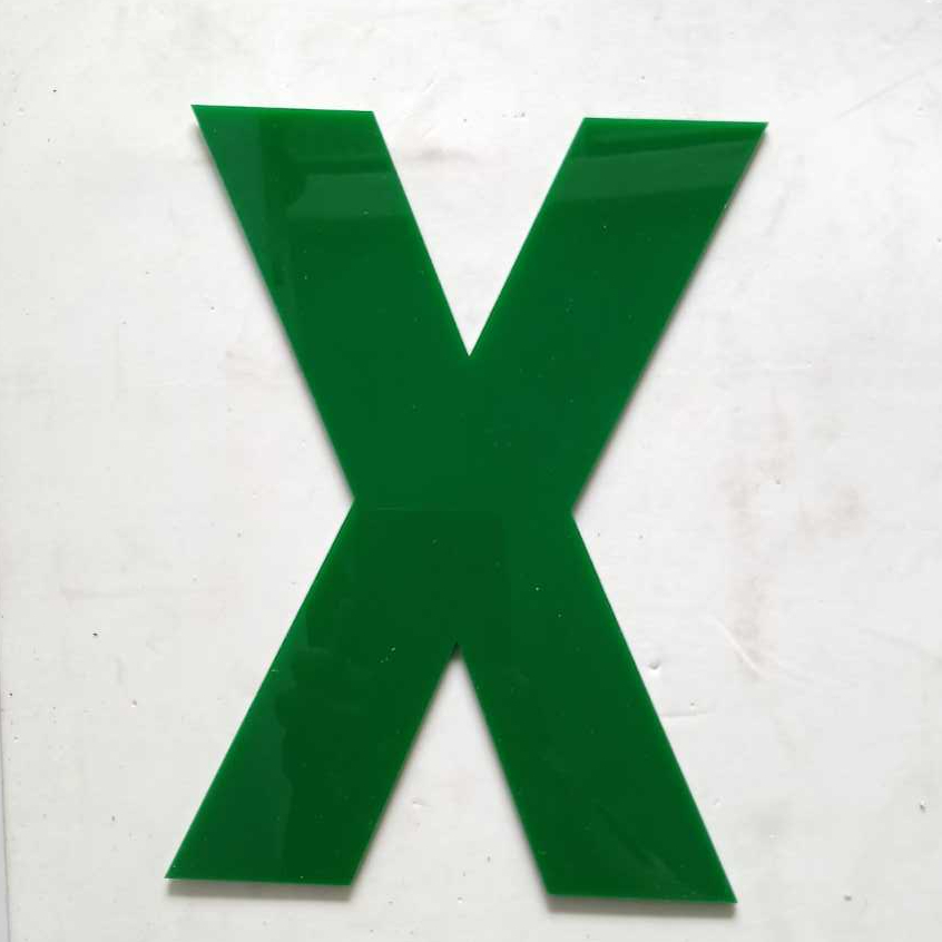 Huruf Timbul Akrilik Tinggi 30cm Tebal 2mm