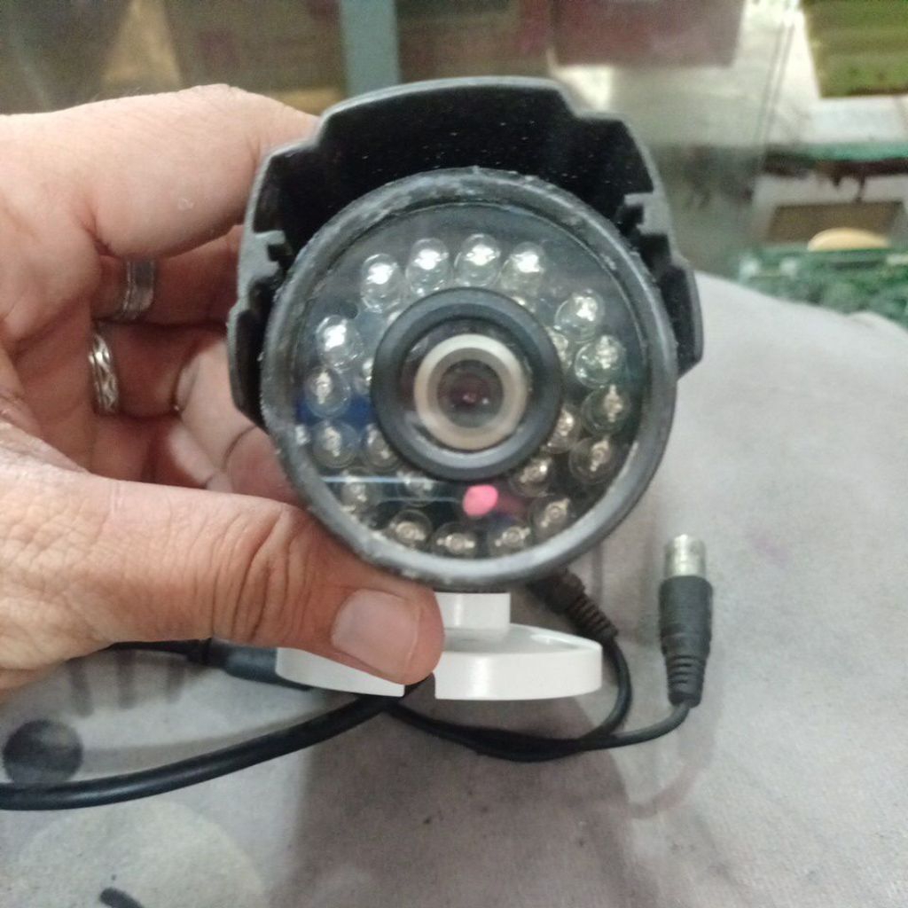 CCTV Outdoor AVT 3MP Bekas Normal bukan Rusak