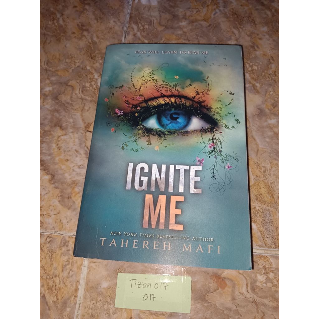 Buku Ignite Me - Tahereg