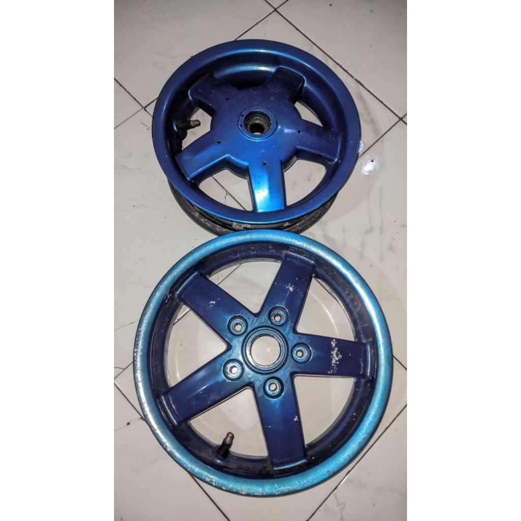 Velg Original Vespa Matic Bekas Tipe S 125 depan belakang