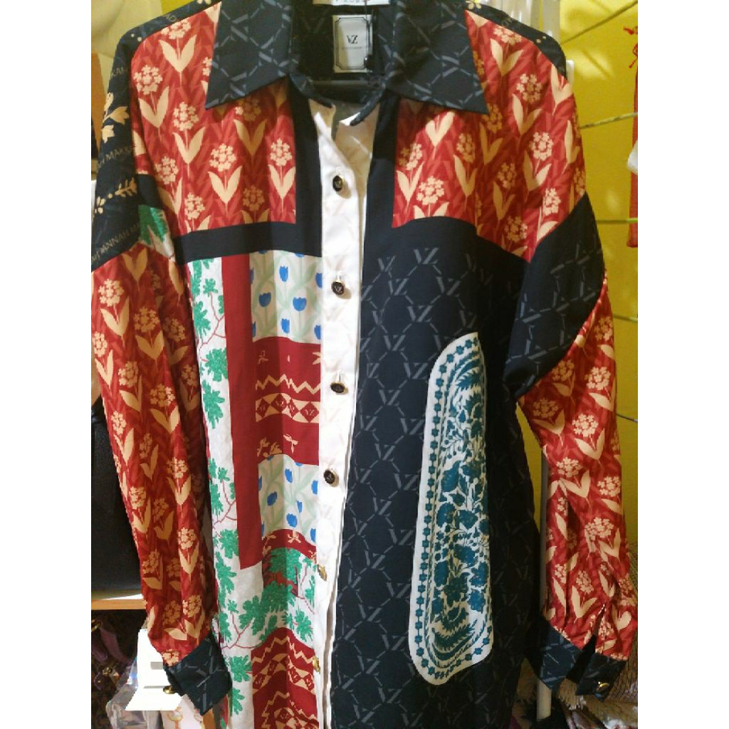 Preloved Vivi Zubedi Top