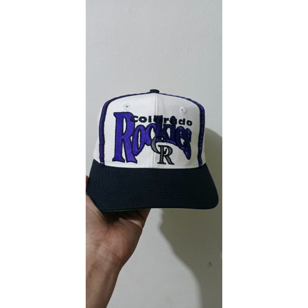 topi Colorado Rockies