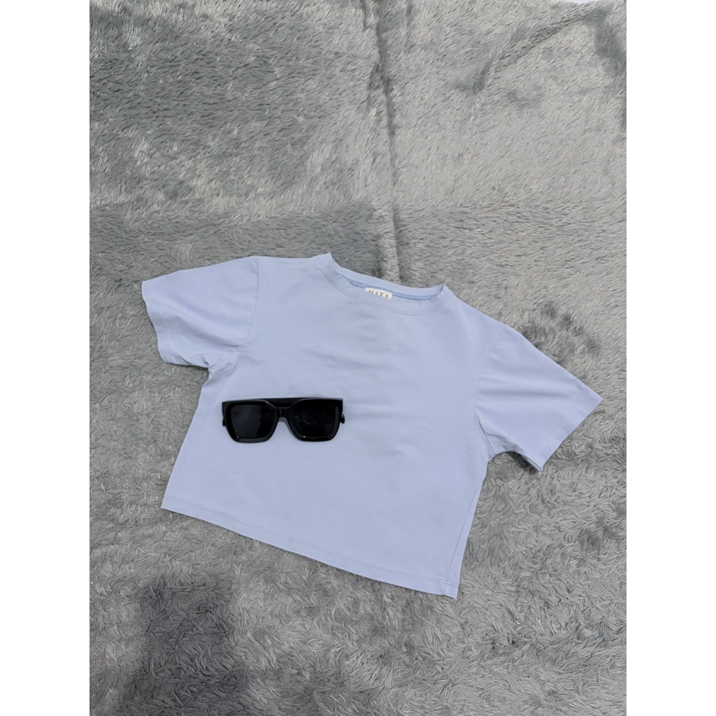 Preloved/Second Kaos Crop Top biru muda/ Blue Denim Brand MAKA