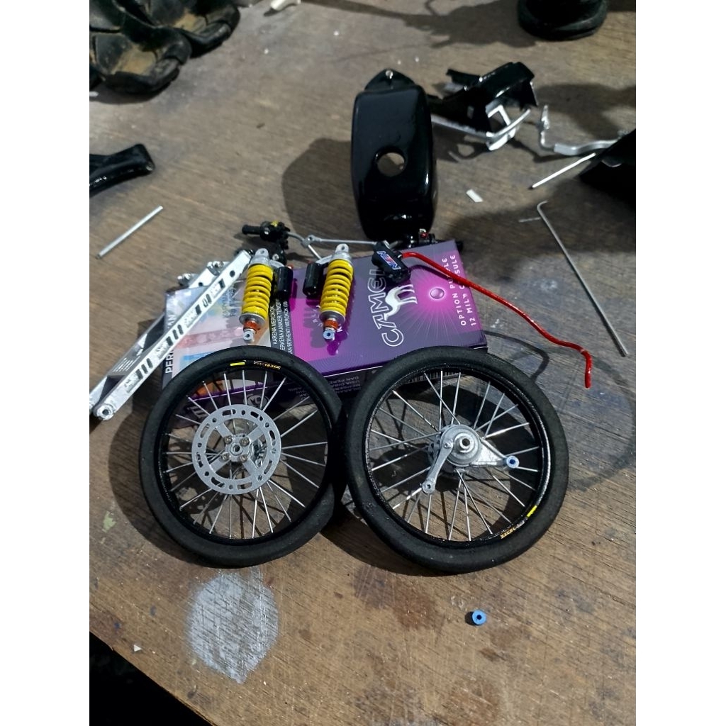 velg jari-jari untuk miniatur motor
